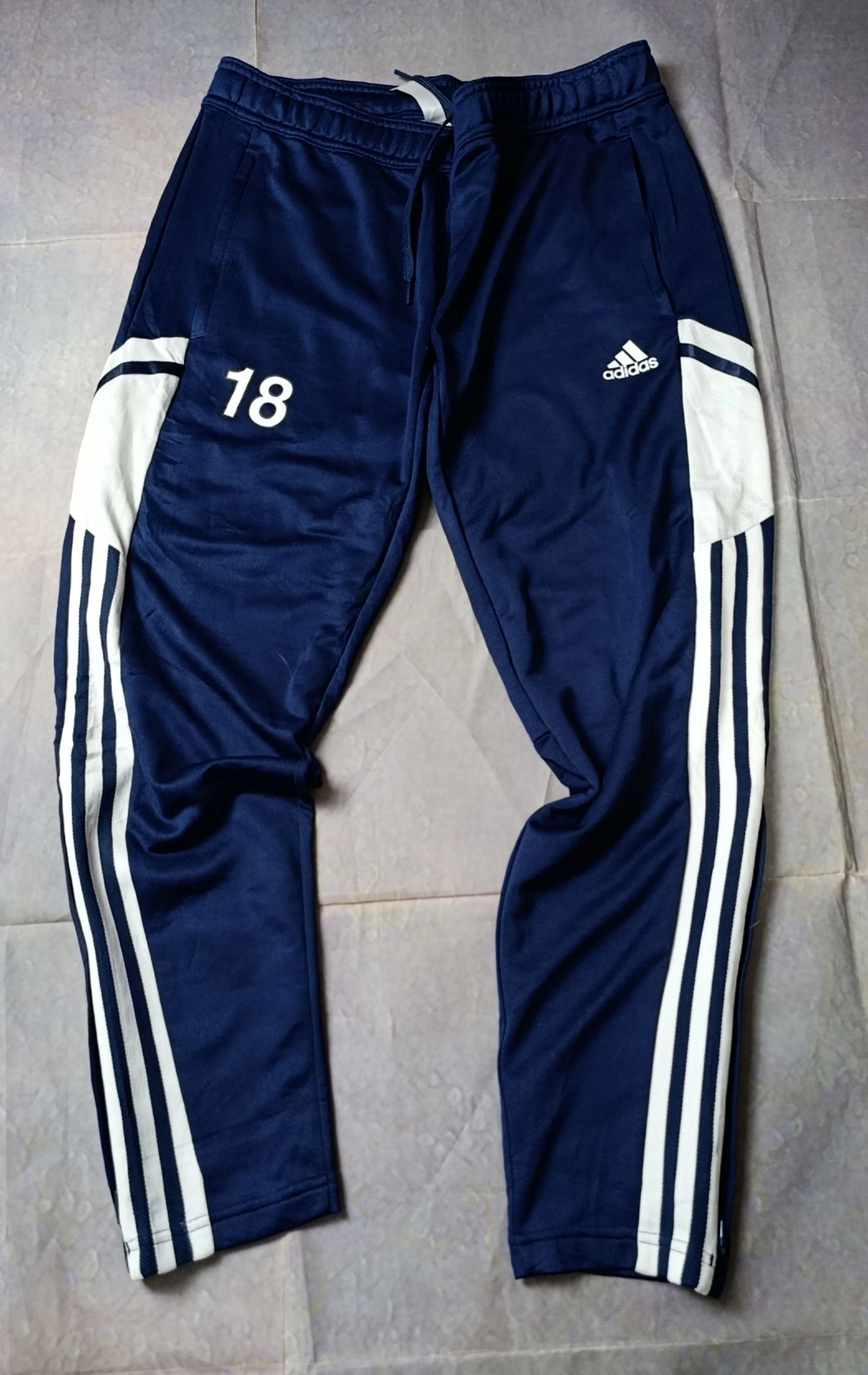 Adidas Acdemy Aeroready vintage Track Pants Azul Marino y Blanco Talla M Streetwear Sportwear